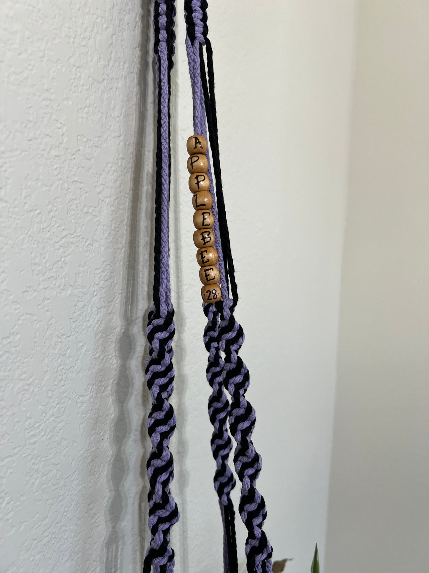 #333 Medium Twist Memorial Hanger