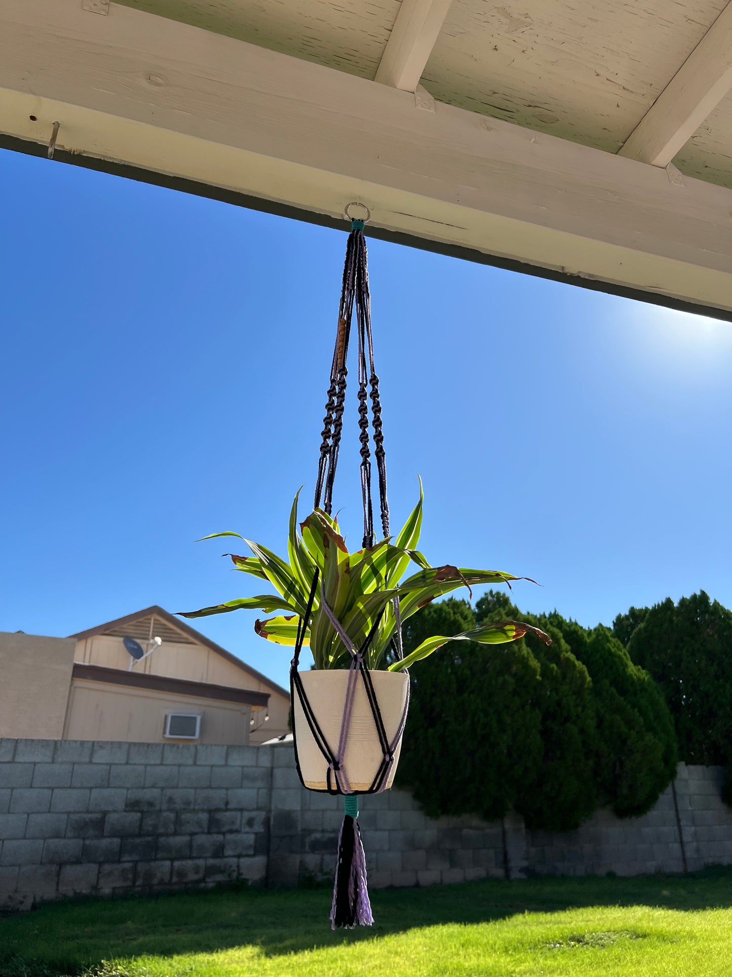 #333 Medium Twist Memorial Hanger