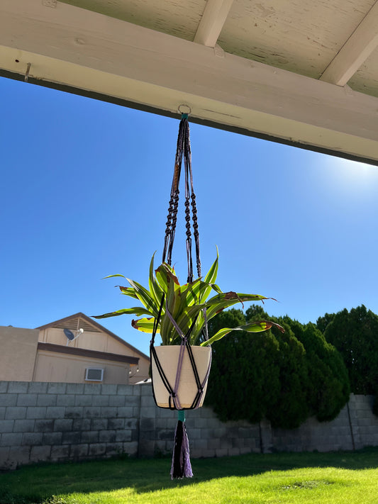 #333 Medium Twist Memorial Hanger